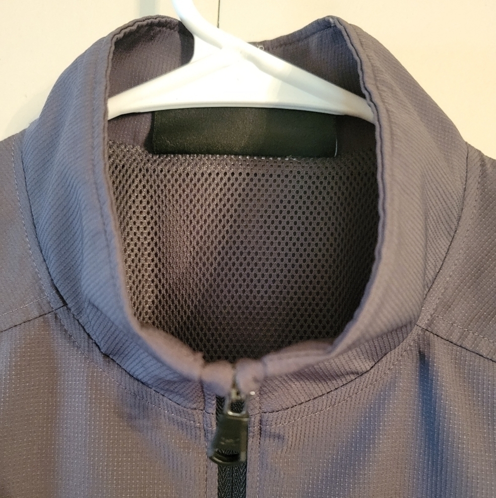 NWOT Under Armour Zip Jacket HeatGear - Picture 8 of 9